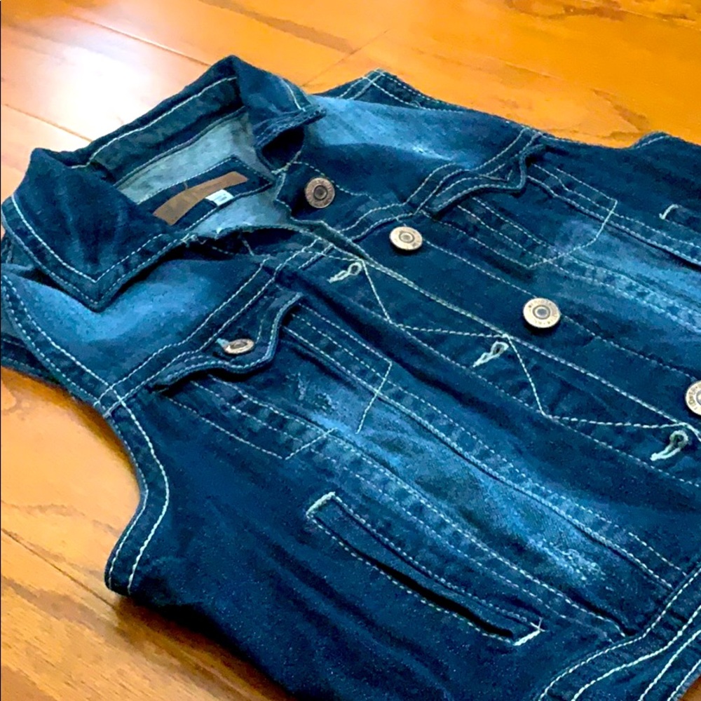 WALL FLOWER Jean Vest